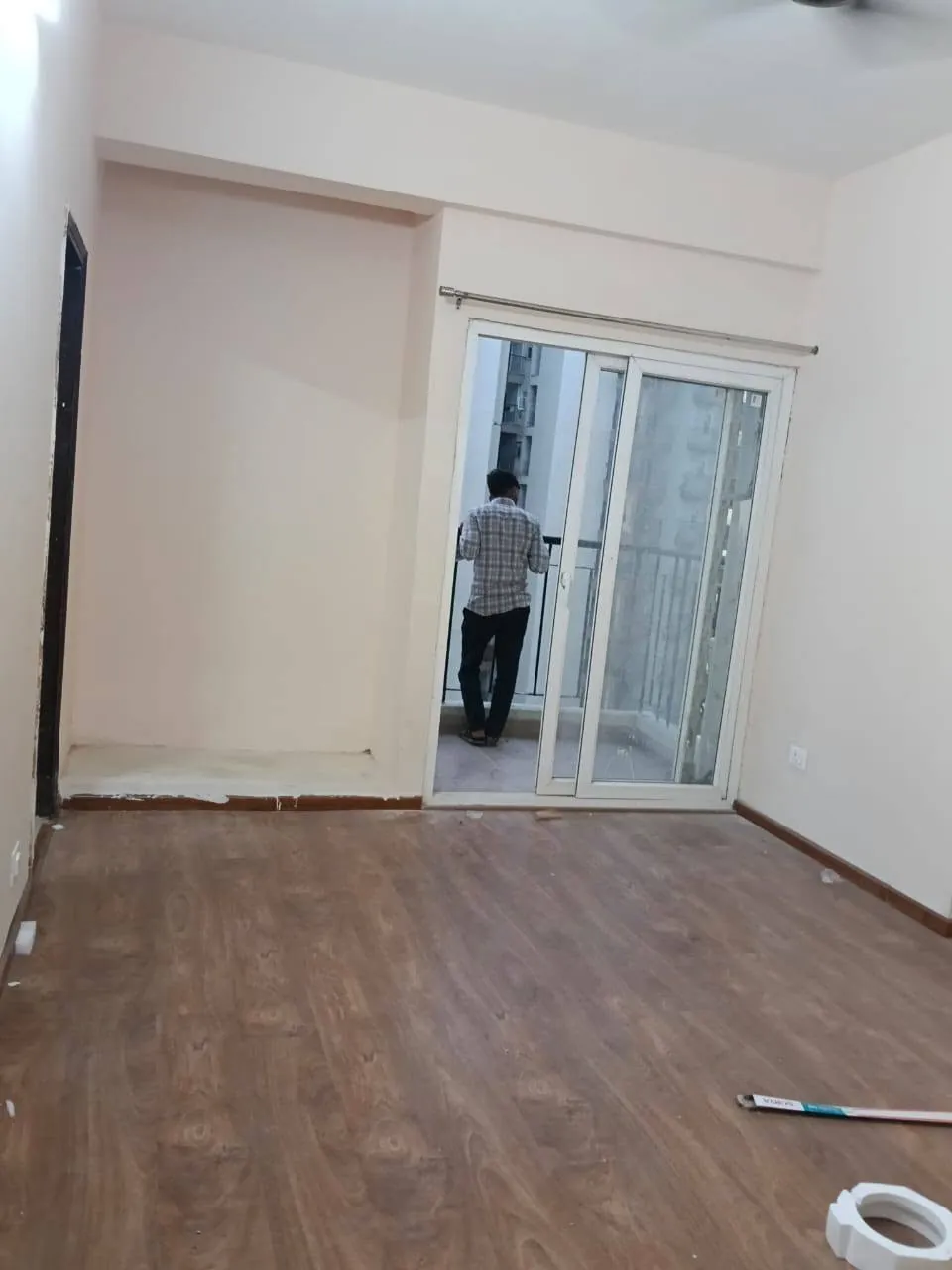 2 BHK Flat for Rent in Dream Valley 2, Sector 4 Greater Noida West – Bedrooms
